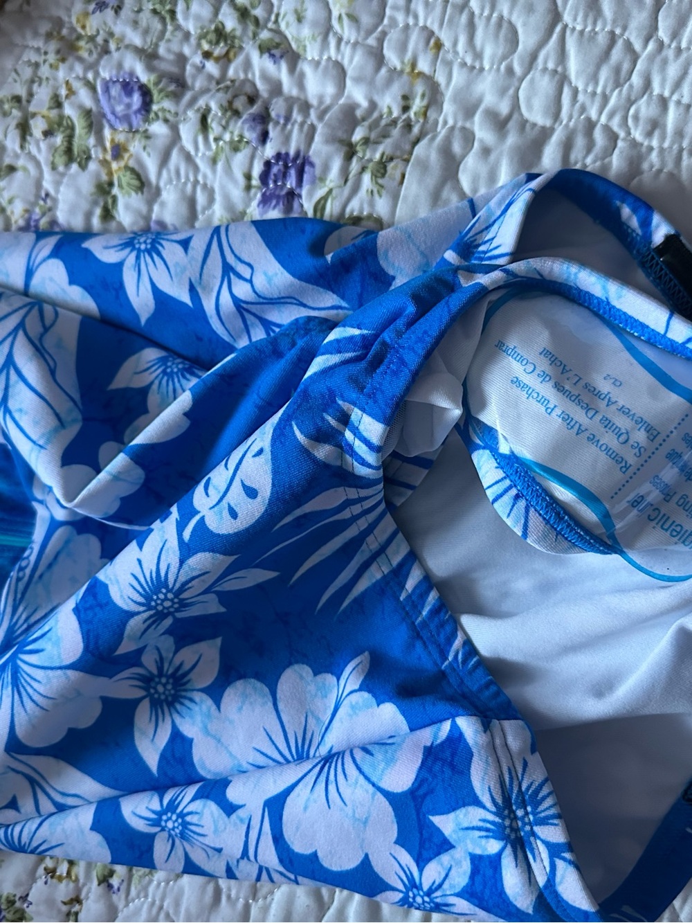 Swimsuit - Picture 5 of 6
